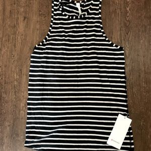 Lululemon All Tied Up Tank Size 8 NWT